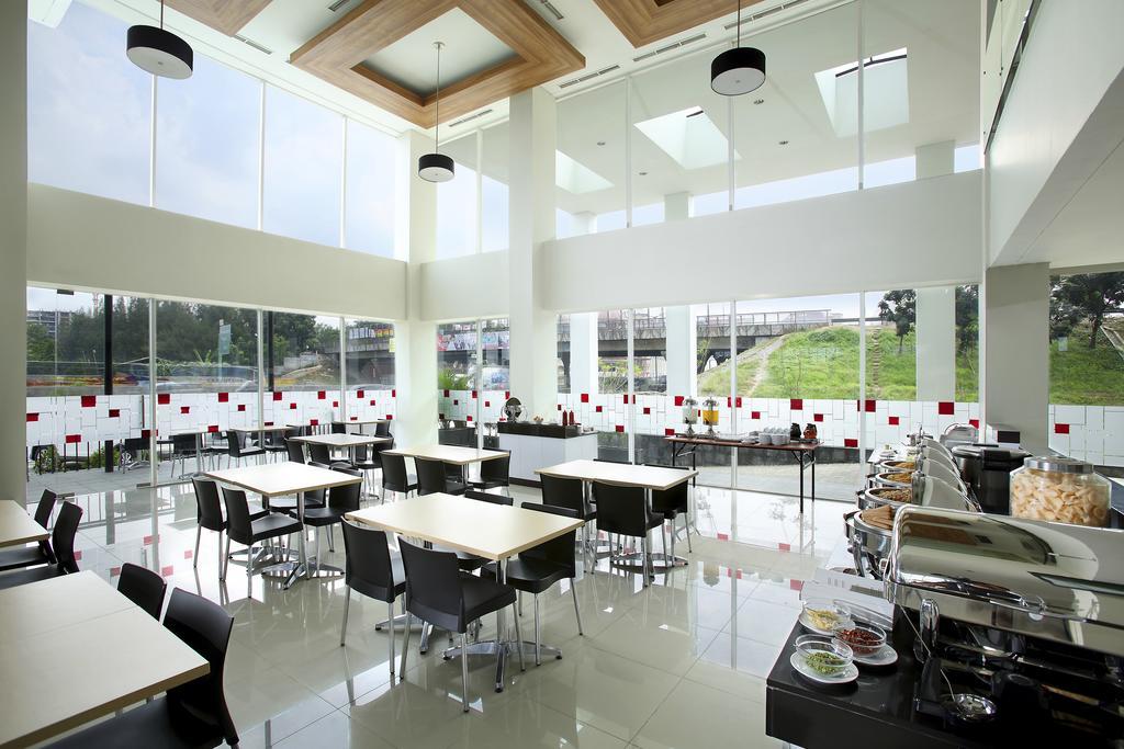 爱玛黎丝勿加泗巴拉特酒店 贝克西 外观 照片